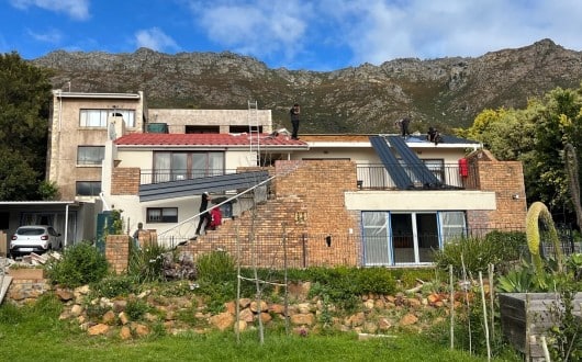 Education Centre Building Project Gordon's Bay: Raising the Roof